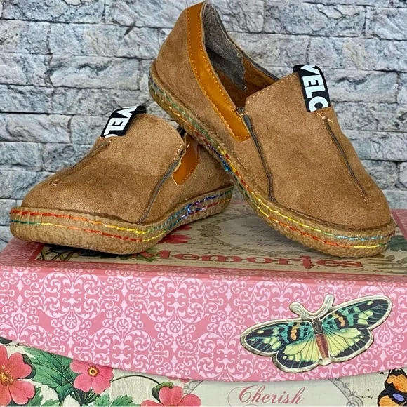 OVELO Vegan Leather Slip On Shoes Women’s - Picture 1 of 8